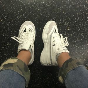 White chunky sneakers